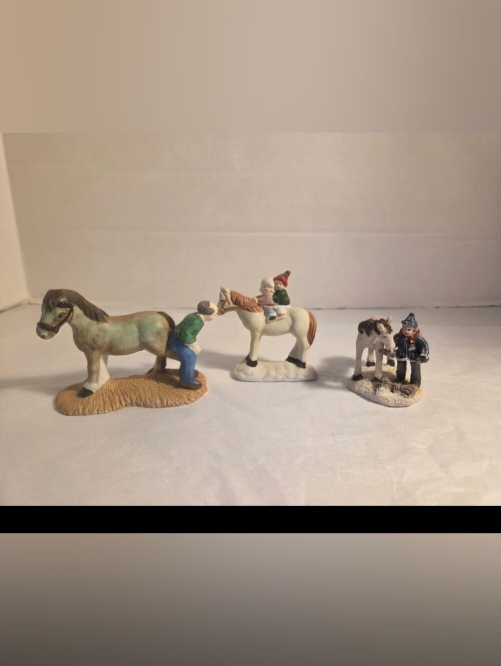 Lot of Winter Scene Village People Pony Children Horse Shoeing